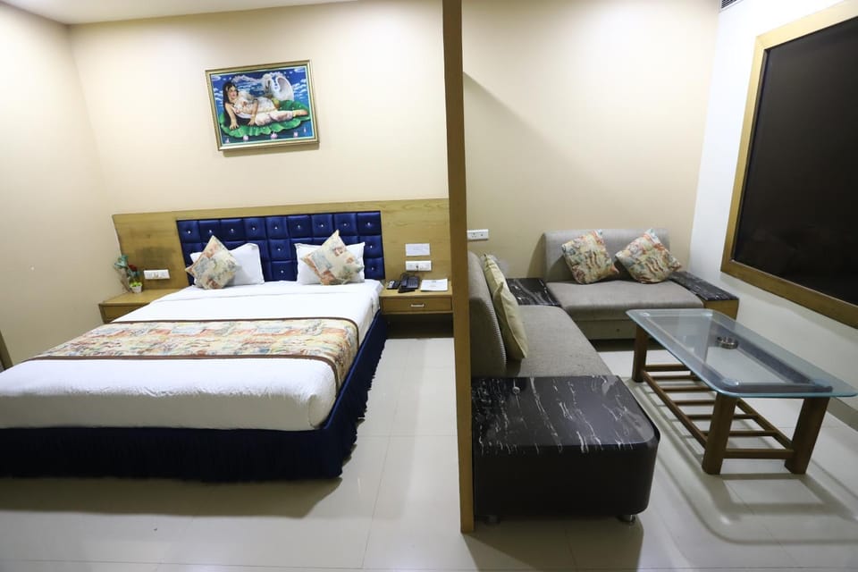 Living room, Bedroom