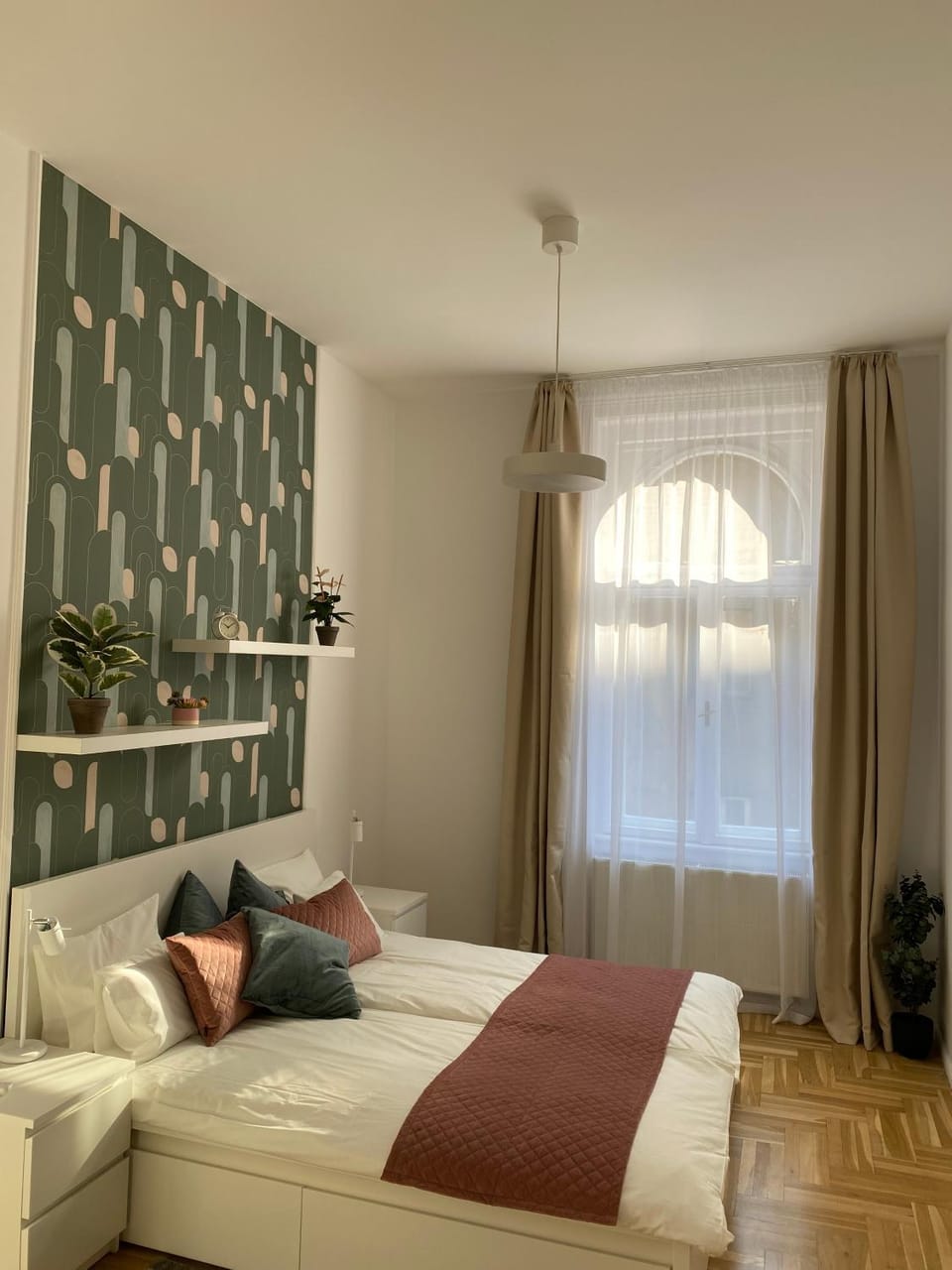Bed, Bedroom, air conditioner