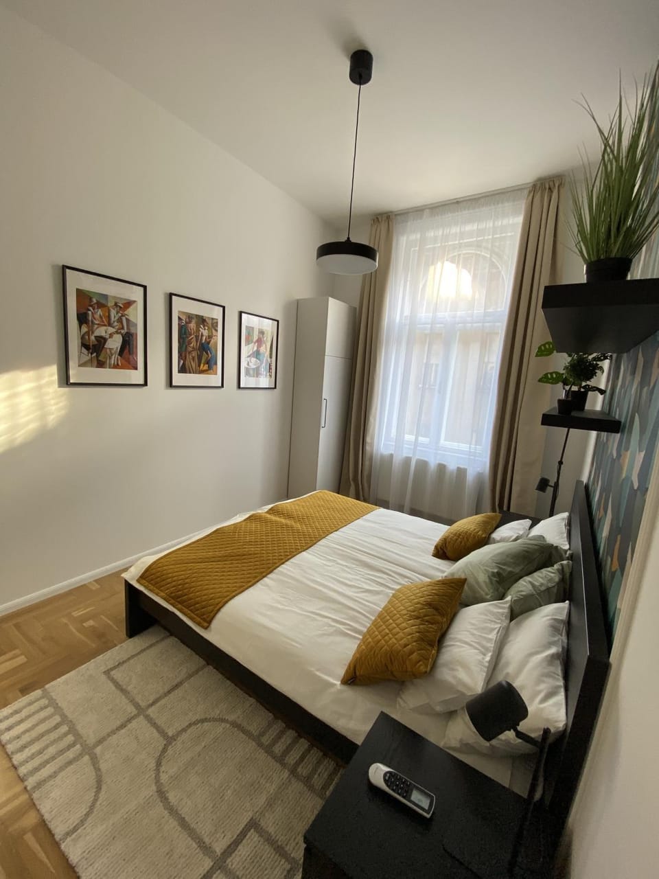 Bed, Bedroom, air conditioner