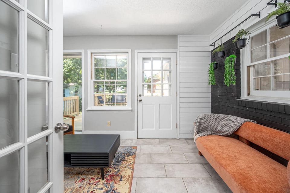 Pet Friendly Cozy 3BRM fully Fenced yard House in Durham
