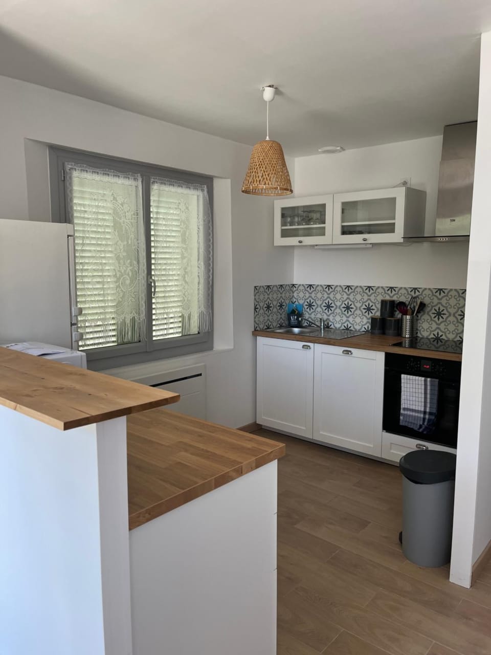 Kitchen or kitchenette, dishwasher, oven, stove, toaster