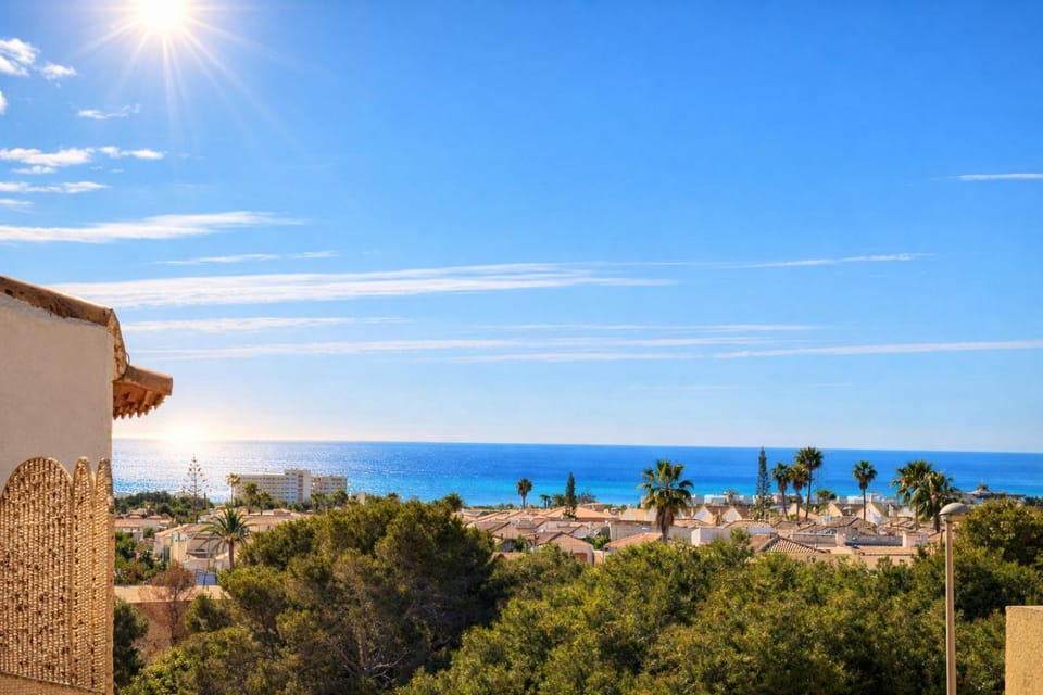 La Zenia 3 Bedroom House, Distant Sea View, Shared Heated Pool in Winter, Sleeps 8 House in Vega Baja del Segura