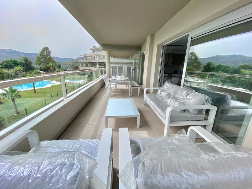 Balcony/Terrace, Pool view, Swimming pool