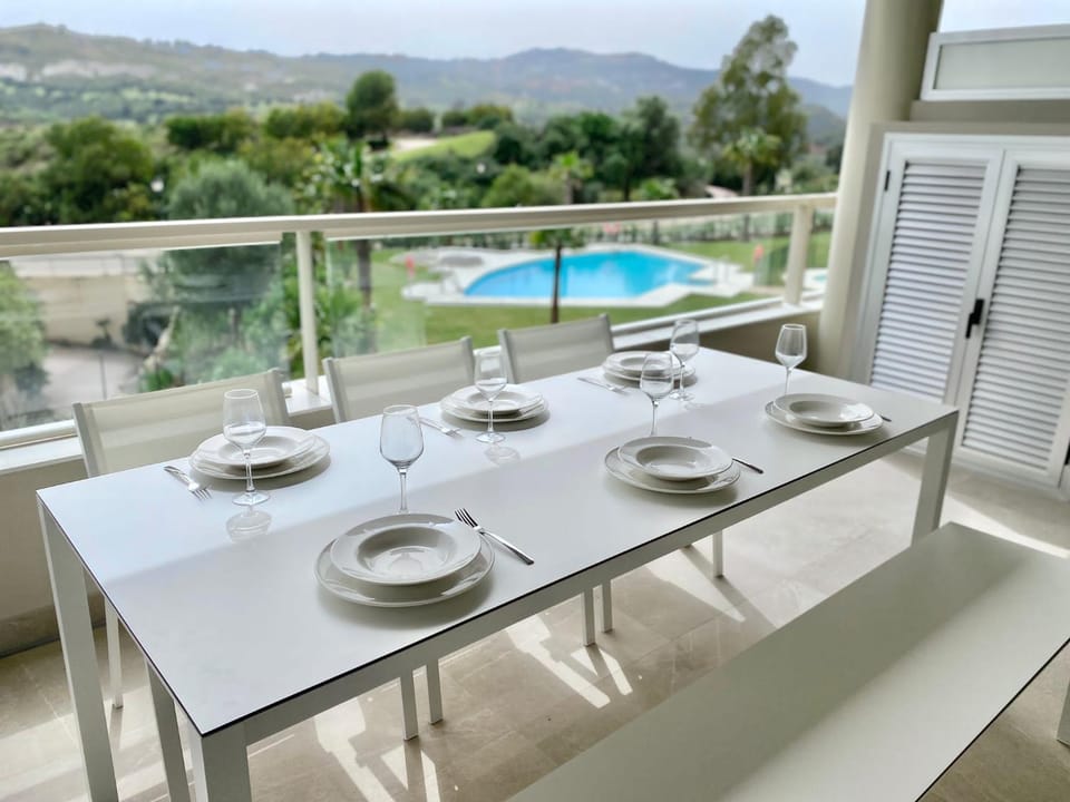 Balcony/Terrace, Pool view, Swimming pool