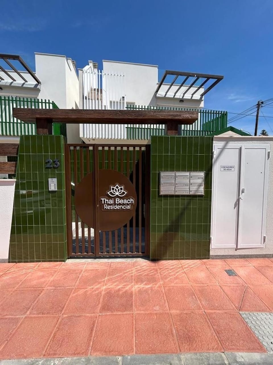 Property building, Facade/entrance
