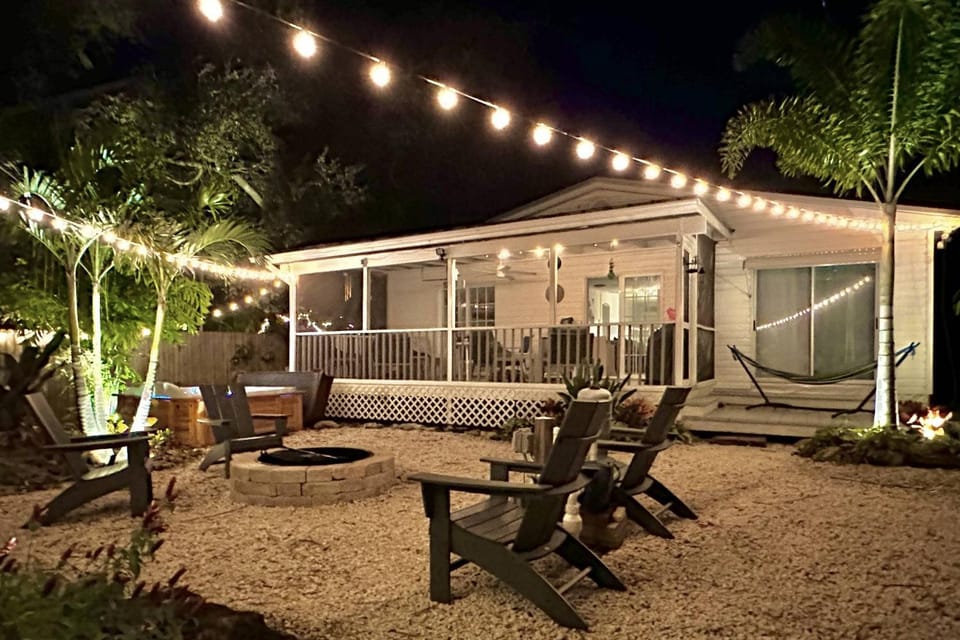 Catch the Breeze on Crystal Beach House in Crystal Beach