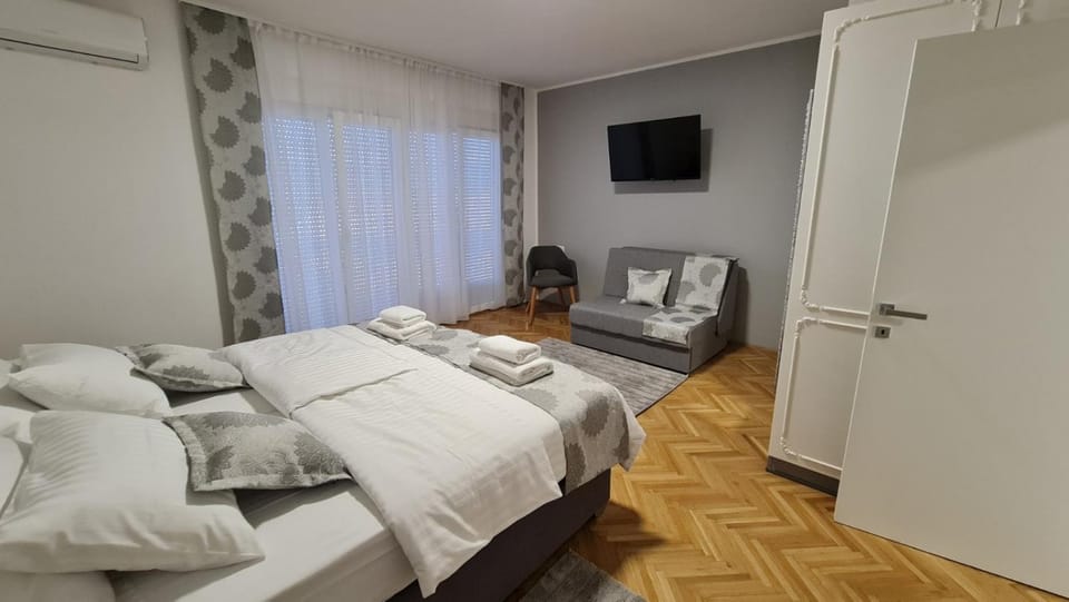 Apartman Magnolija Bed and Breakfast in Rijeka