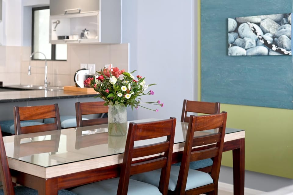 5th Floor City Center 3 Bedroom Apartment Central and Spacious Apartment in Cape Town