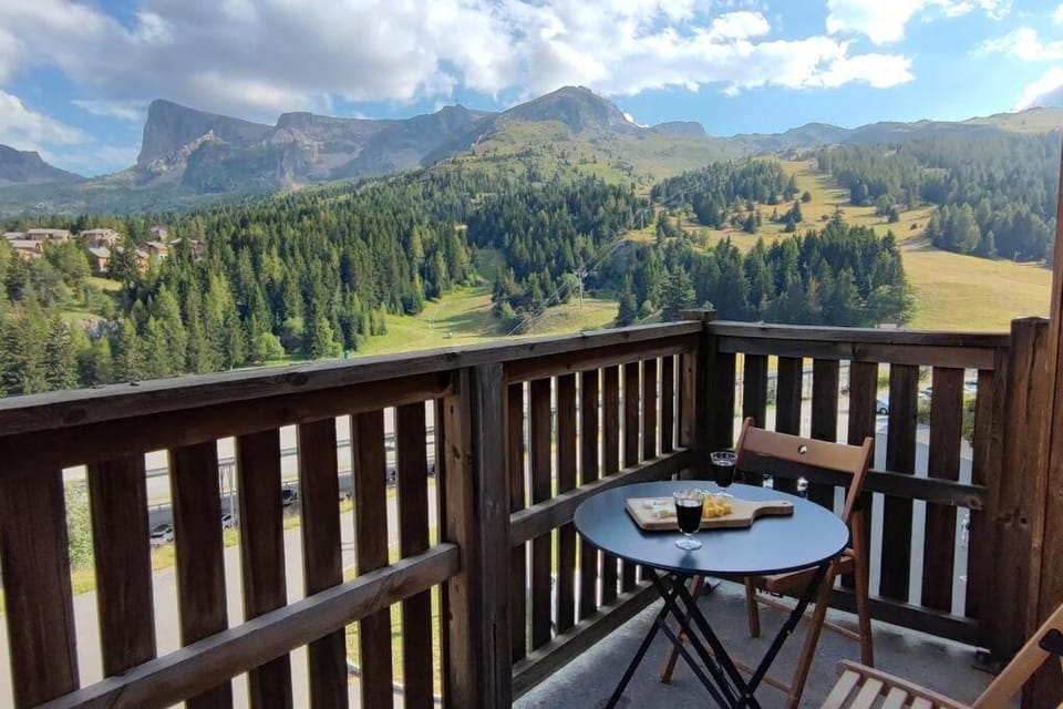 Natural landscape, Balcony/Terrace, Mountain view