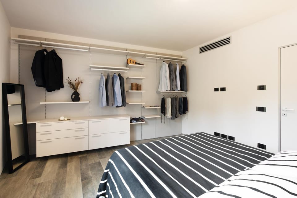Bed, Photo of the whole room, Bedroom, wardrobe