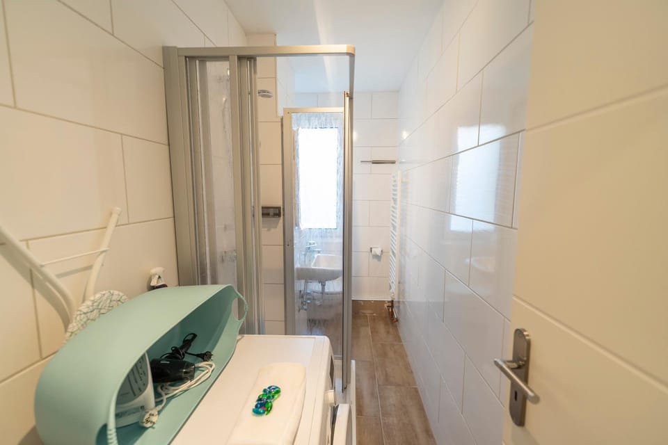 Bathroom, washing machine