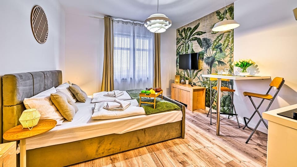 Bed, Photo of the whole room