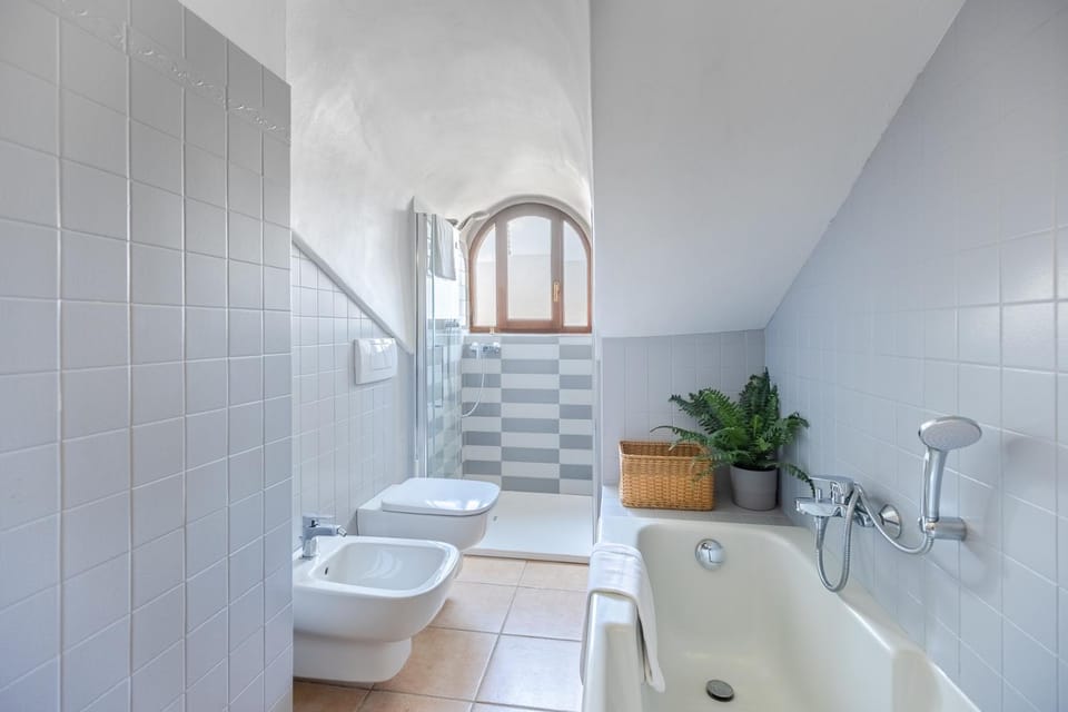 Shower, Toilet, Bathroom, Bath, bidet, hair dryier, towels
