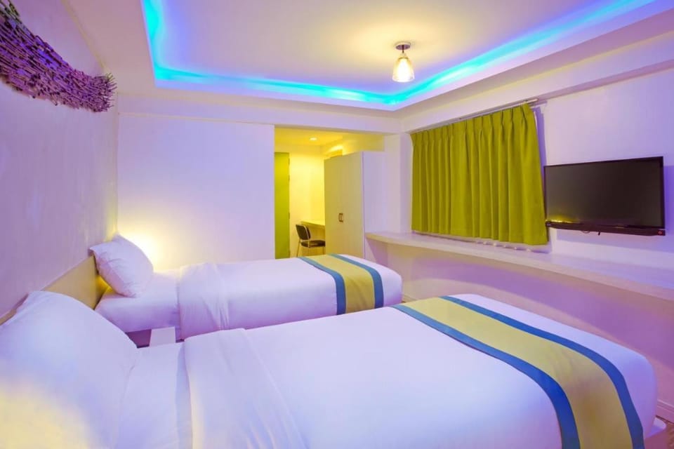 Holidays Home Hotel in Pattaya City