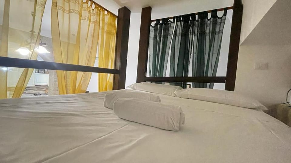 via ROMA 100 ROOMS Apartment in Sicily