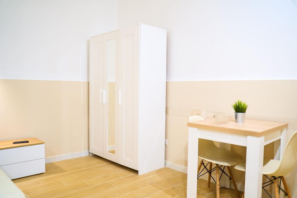 Dining area, wardrobe