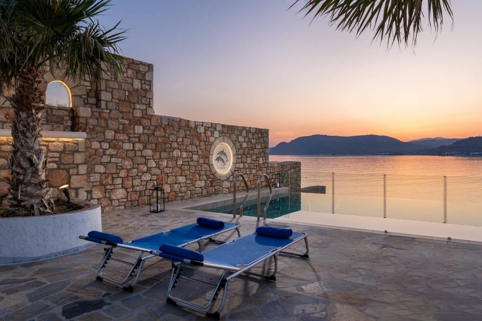 Natural landscape, Pool view, Sea view, Swimming pool, sunbed