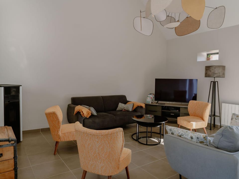 Gîte spacieux et rénové avec jardin, proche châteaux de la Loire, pour 10 pers. - FR-1-590-361 House in Centre-Val de Loire