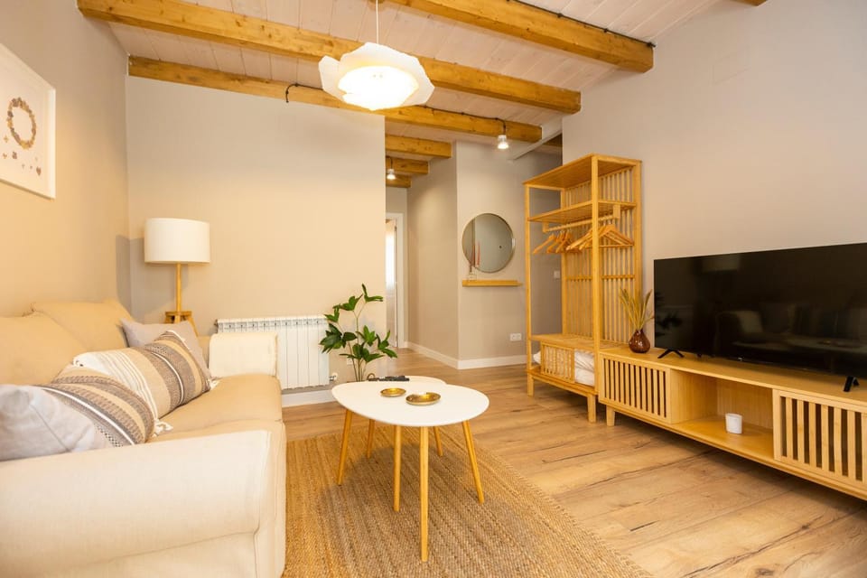 Communal lounge/ TV room, TV and multimedia, Living room, Seating area