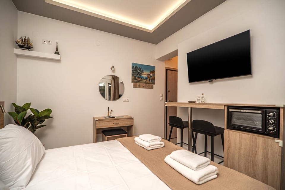 Bed, TV and multimedia, pet friendly, towels