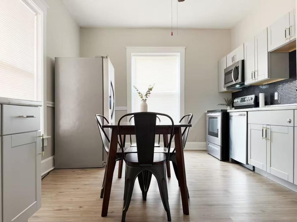 Cherry Street Retreat Apartment in Evansville