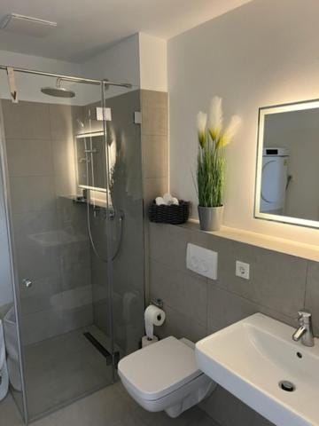Shower, Toilet, Bathroom