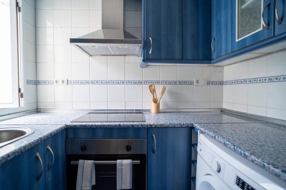 pet friendly, stove