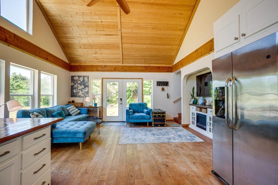 Gold Beach Vacation Rental: Close to Beaches! House in Oregon