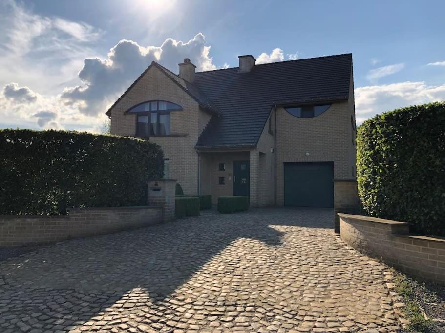 Wilgentuin House in Flanders