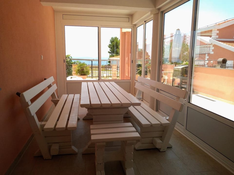 BBQ facilities, Garden, Sea view