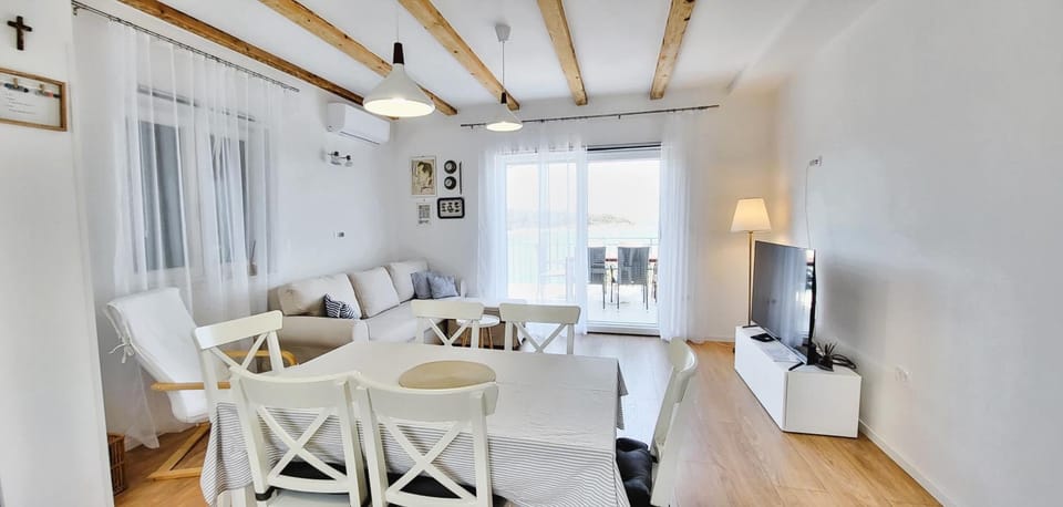 Captain's House Primošten - feel the sea Apartment in Šibenik-Knin County, Croatia