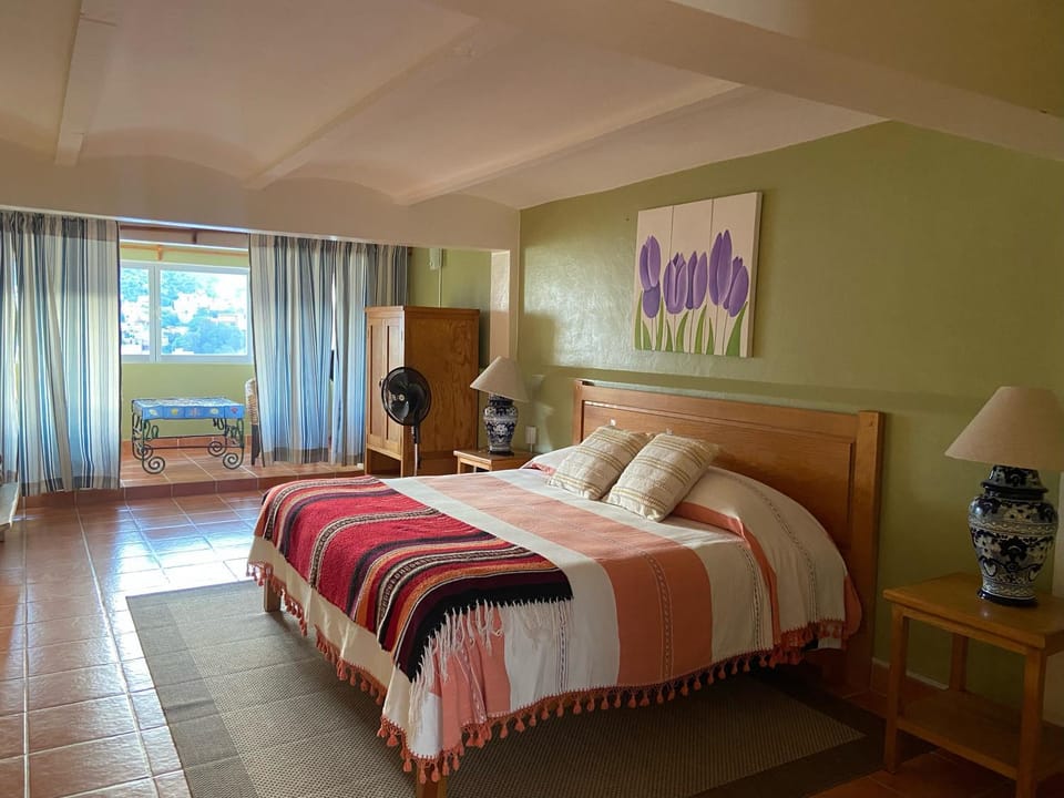 Casa Zuniga Extended Stay Bed and Breakfast in Guanajuato