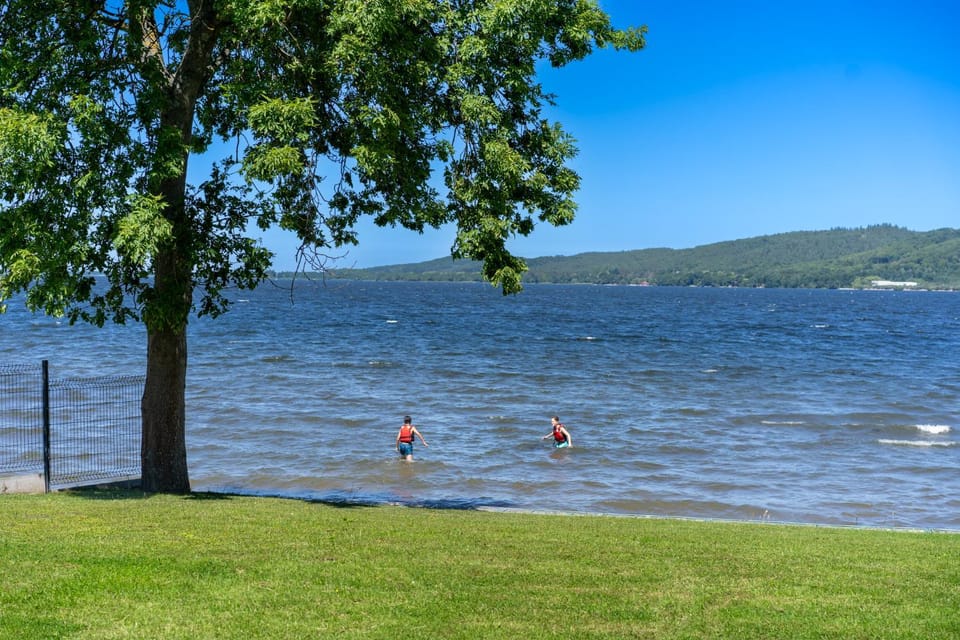 Nearby landmark, Natural landscape, Lake view