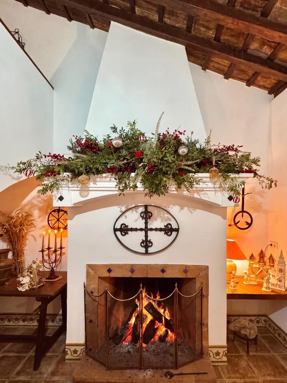 Charming House in La Campana with Mountain View Villa in Sierra Norte de Sevilla
