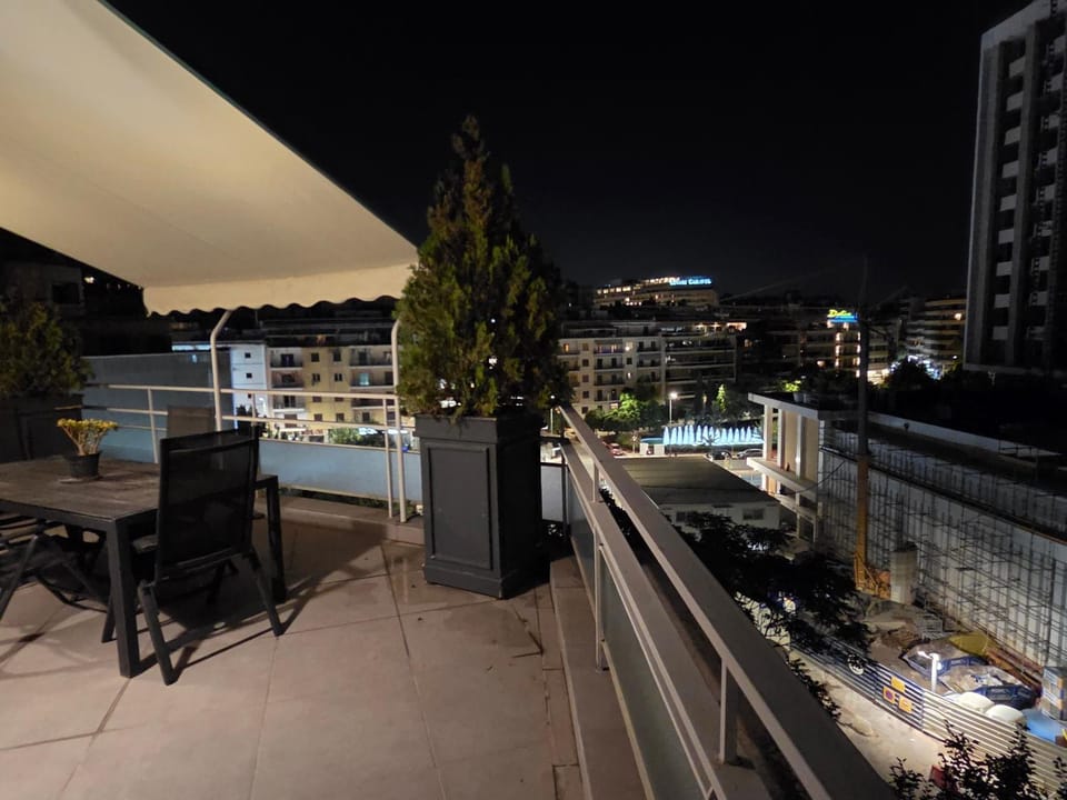 Ventiri RoofTop Luxury Suite 4, Central, Near Hilton Apartment in Athens