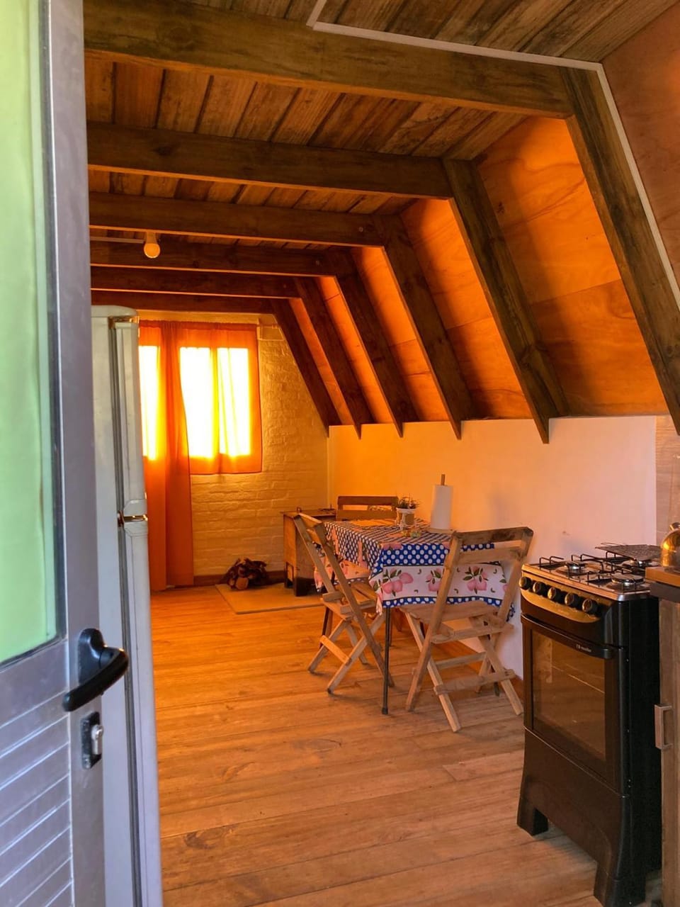 Kitchen or kitchenette, Living room, kitchen