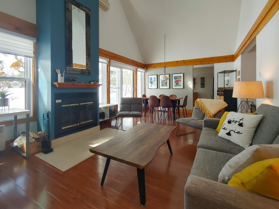 Living room, flat iron