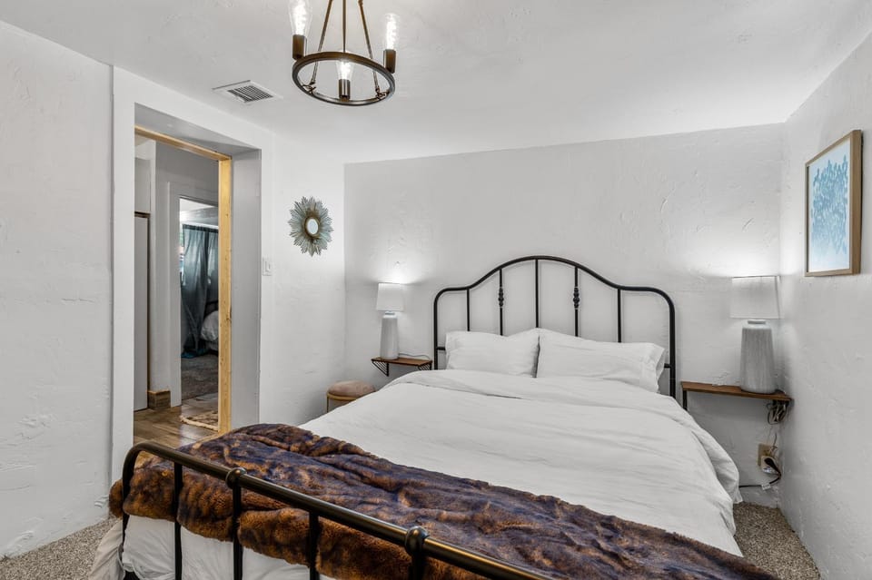 Bed, Bedroom