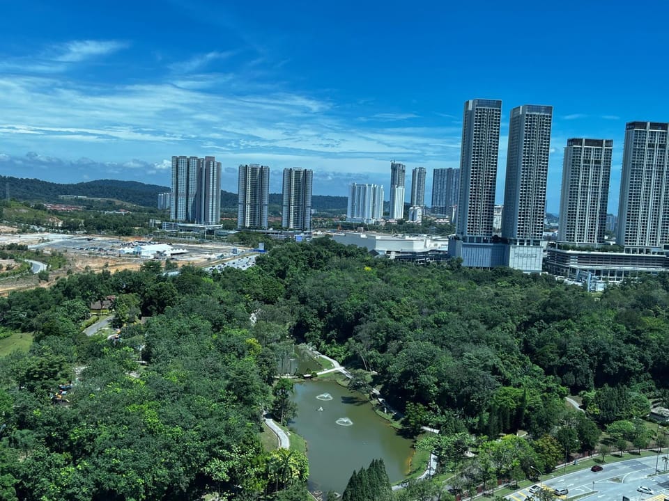 Nearby landmark, City view, Lake view, Mountain view