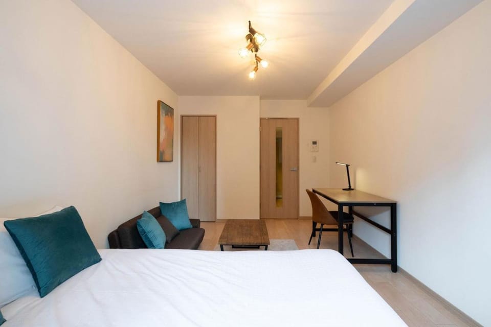 Bed, Living room, Photo of the whole room, Bedroom, hair dresser, wardrobe