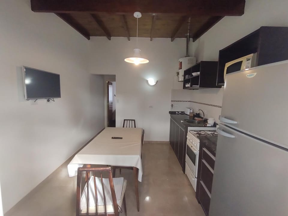 TV and multimedia, Kitchen or kitchenette, Dining area, minibar, pet friendly, stove