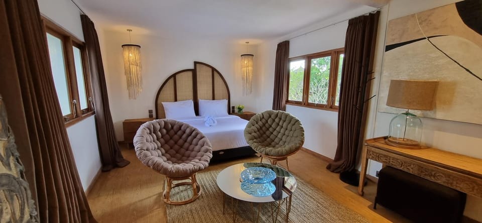 Bed, View (from property/room), Photo of the whole room, Bedroom