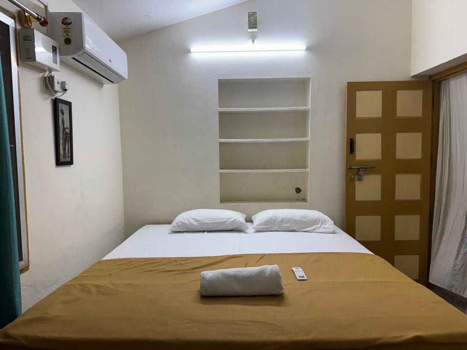 Mount Paradise guest house Bed and Breakfast in Tamil Nadu