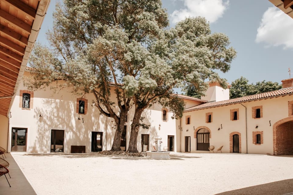 Property building, Inner courtyard view