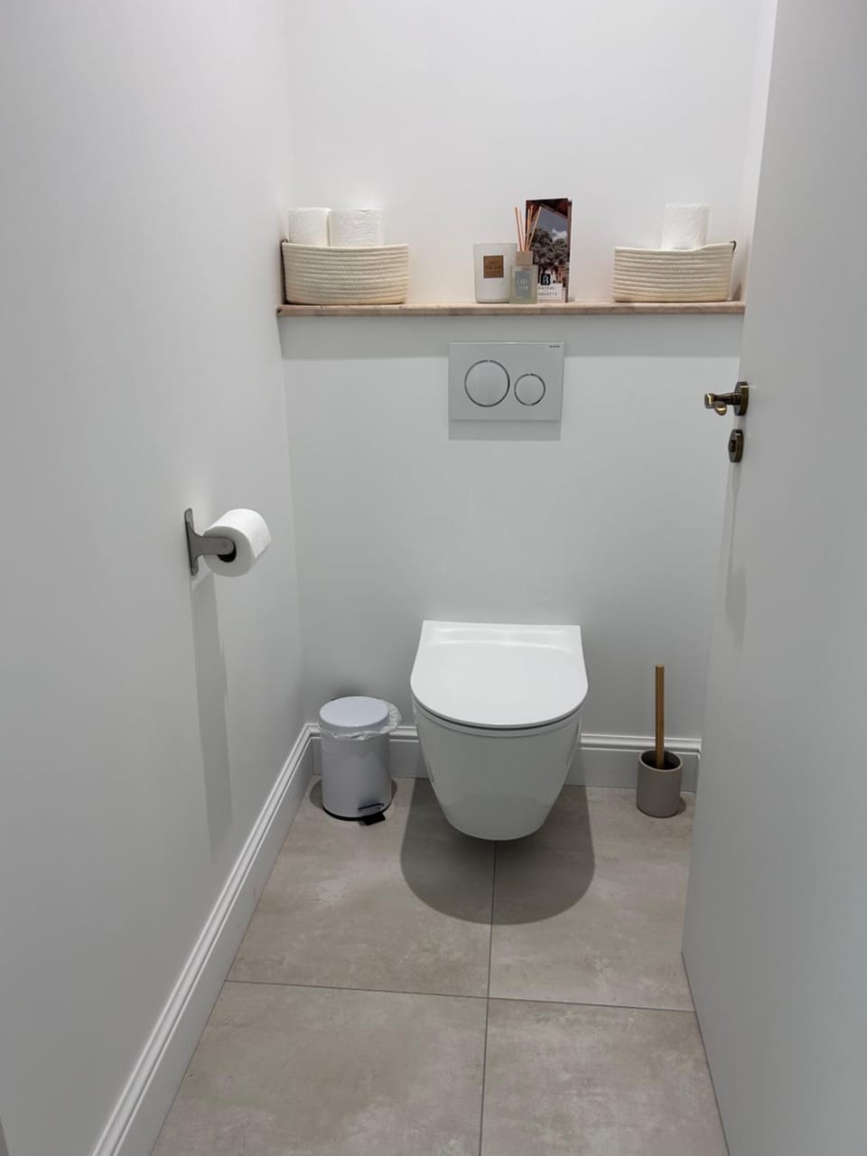 Toilet