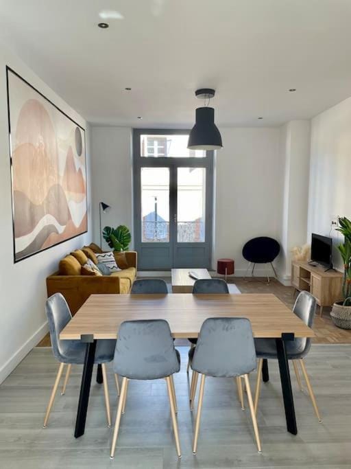 Joli T4 en centre historique Apartment in Occitanie