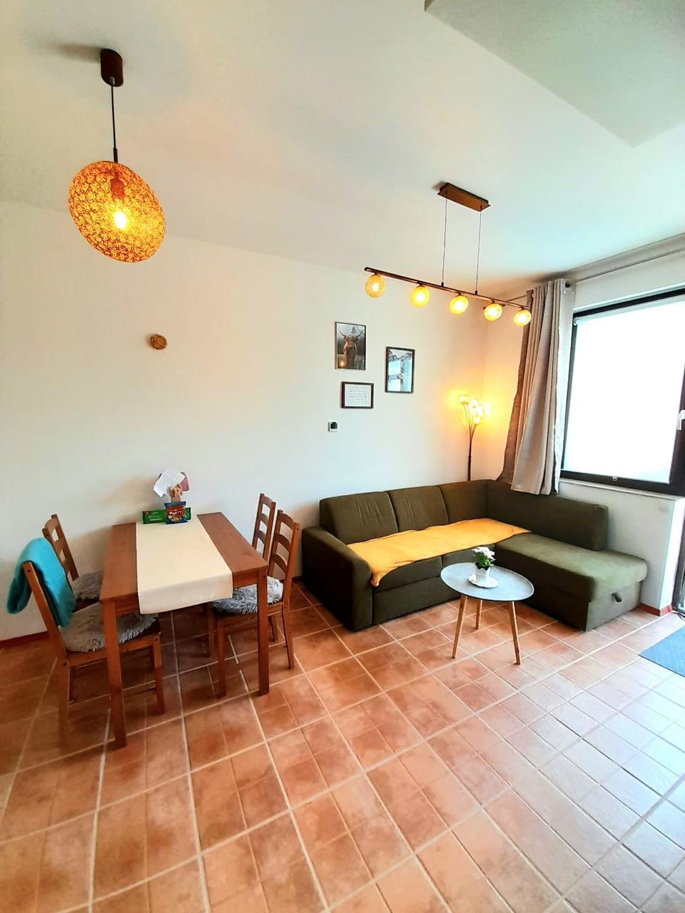Living room, Dining area