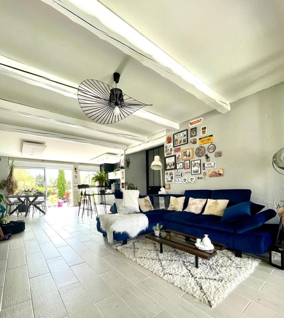 Villa NYVIONI, proche de la mer, avec piscine et SPA House in Agde