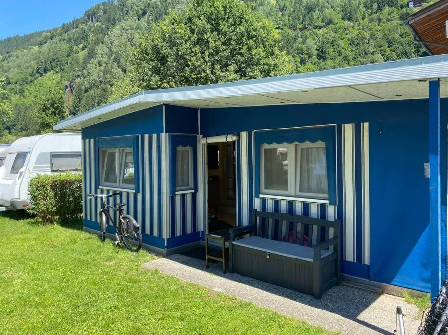 ***** Camping Aufenfeld - Sonnenglückhütte Apartment in Tyrol