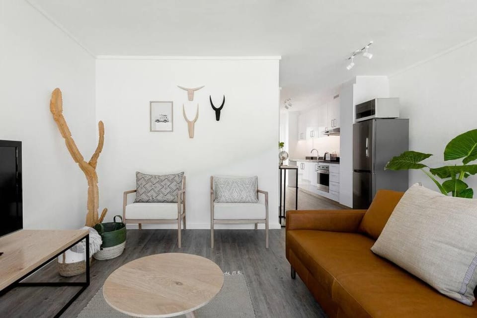 Designer 3 Peaks Apartment Stunning Table Mountain Views Apartment in Cape Town